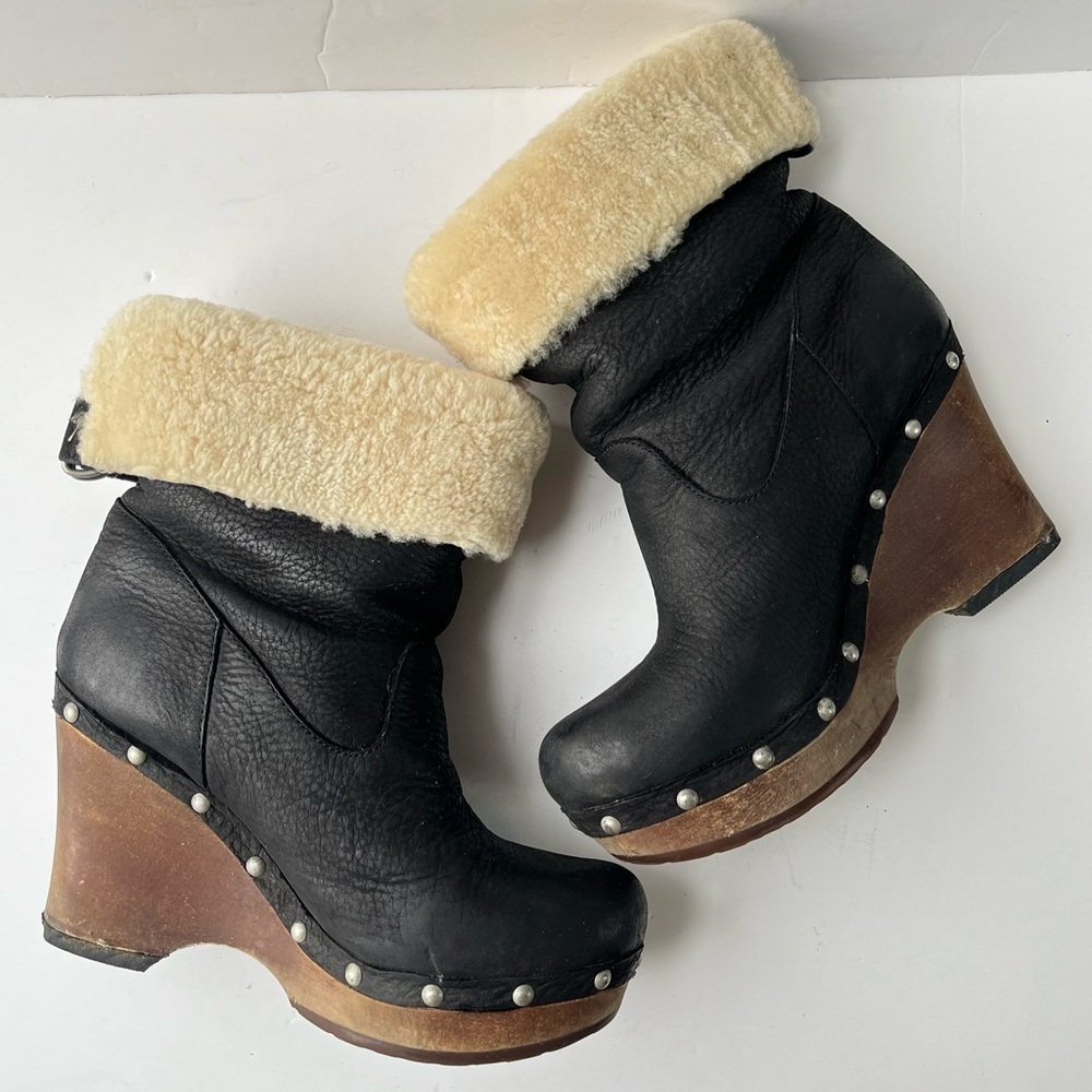 Ugg Carnegie Black Leather Shearling Wedge Boots Size 6 - Picture 5 of 11
